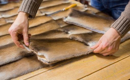 SWITCH ON TO “THE FAKE FUR”